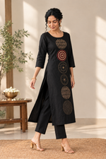 Black Chakra Embroidered Cotton Kurthi Co-ord Set thumbnail 4