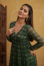 Green Foil Printed Flared Kurta Pant Set thumbnail 3